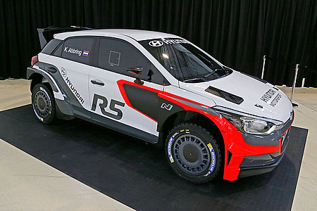 Der neue Hyundai i20 R5 soll im Sommer für den Einsatz im Rallyesport homologiert werden