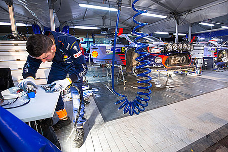 Hyundai i20 WRC Service