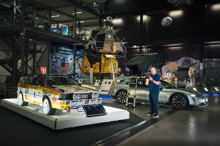 Röhrl-Ausstellung und Porsche-Dachzelt