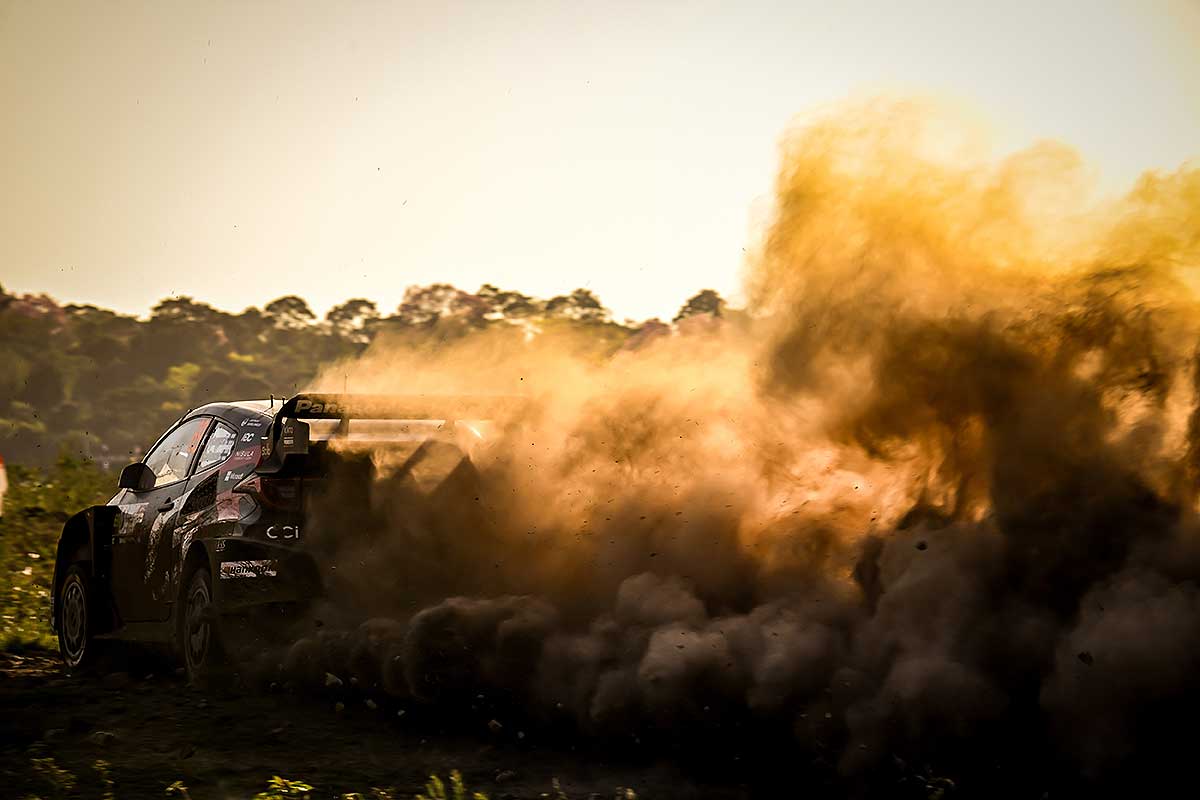 Rallye Paraguay: Ogier profitiert von Rovanperä-Pech