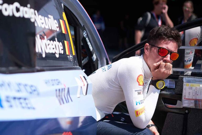 10.000 Euro Strafe für Neuville und Wydaeghe