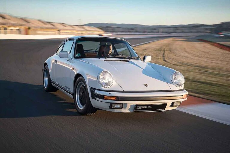 Porsche 911 pur. 50 Jahre G-Modell.