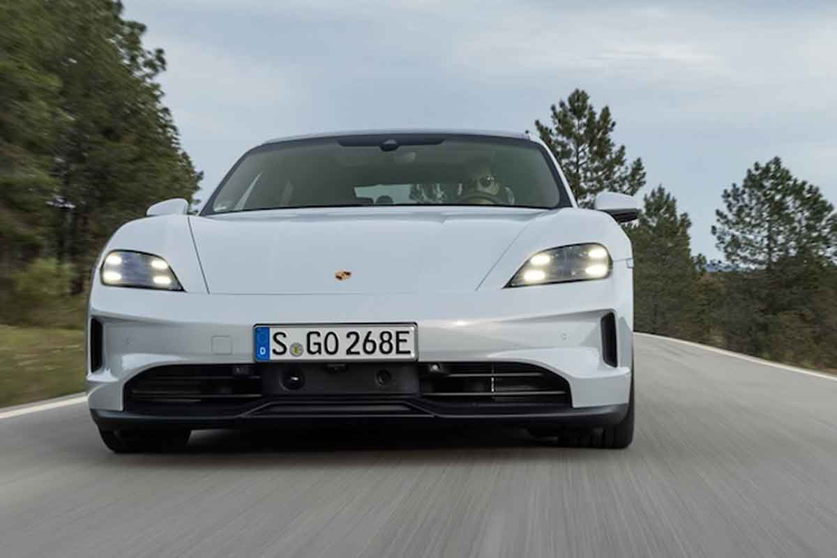 Die Feinheiten des neuen Porsche Taycan 4S 2024