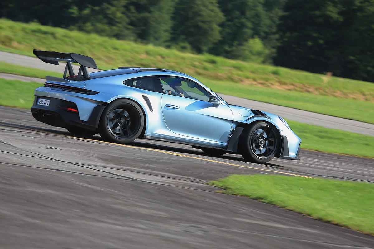 Walter Röhrl im Porsche 911 GT3 RS