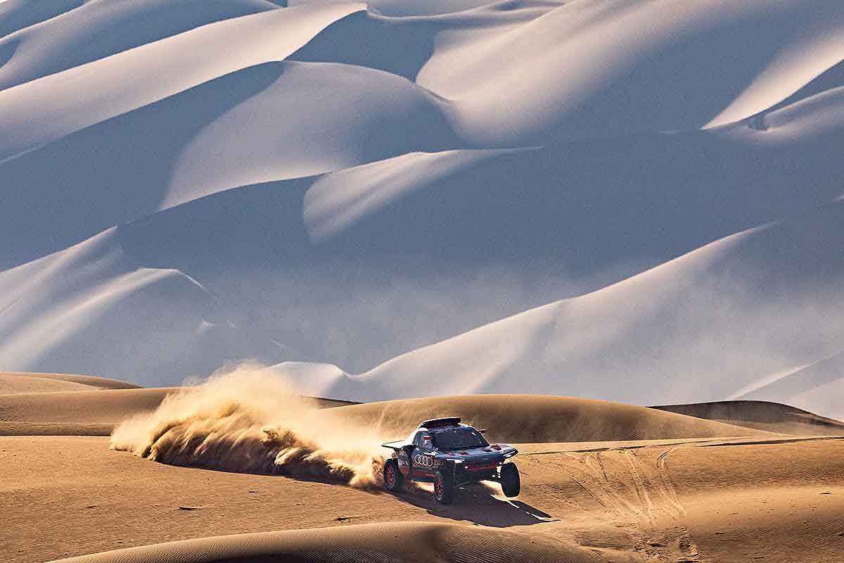 Rallye Dakar: Audi mit Doppelführung zu Halbzeit