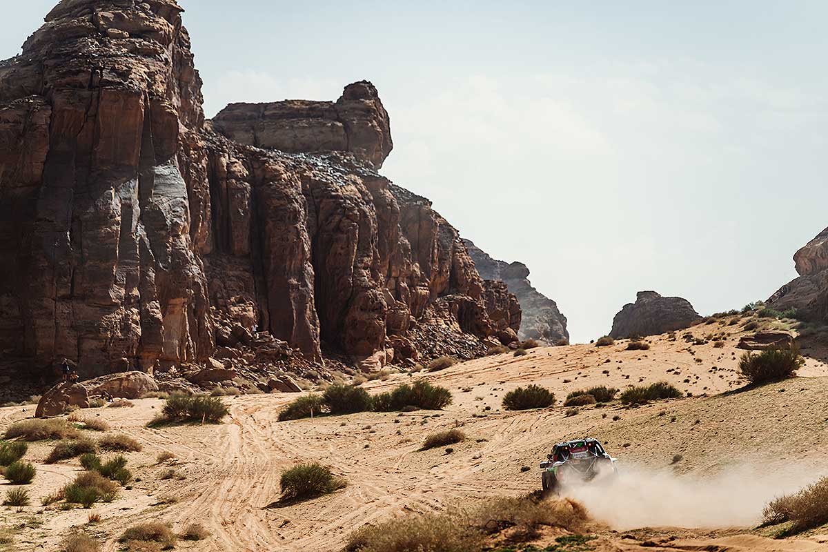 De Mevius vorn – Loeb und Al-Attiyah weit zurück