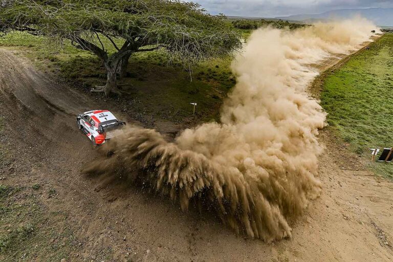 Safari-Rallye: Ogier führt – Neuville raus