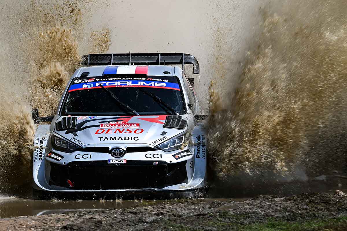 Rallye Sardinien: Ogier nach turbulentem Freitag vorn