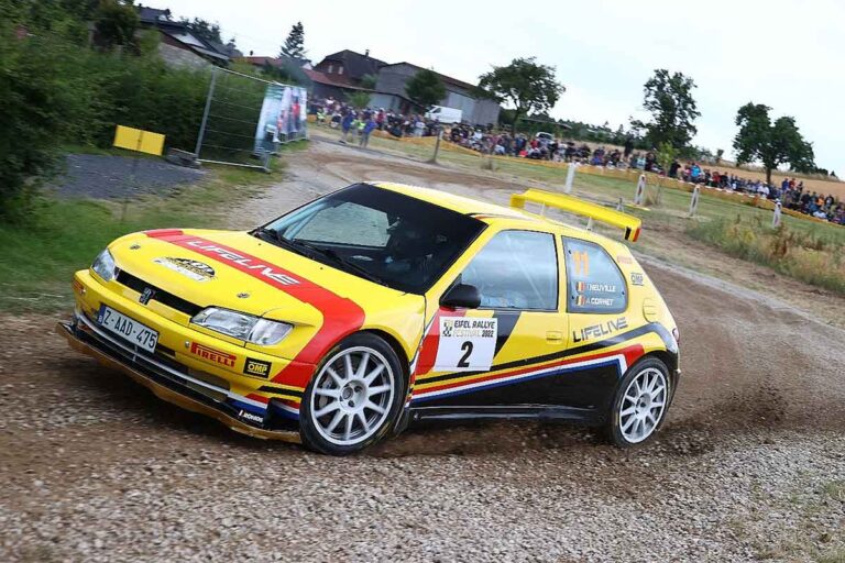 Eifel-Rallye-Festival: Die Neuville-Brüder im Dreierpack
