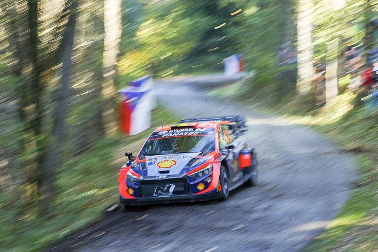 Rallye Zentraleuropa: Neuville im Shakedown vorn