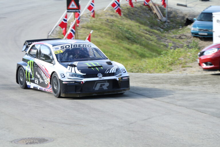 Petter Solberg bricht Oliver Solbergs Rekord