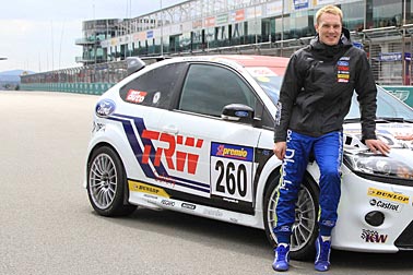 Latvala feiert Premiere auf Rundstrecke