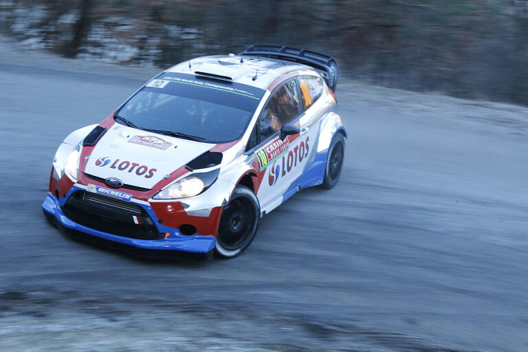 Kubica fährt nach vorn – Neuville fährt heim