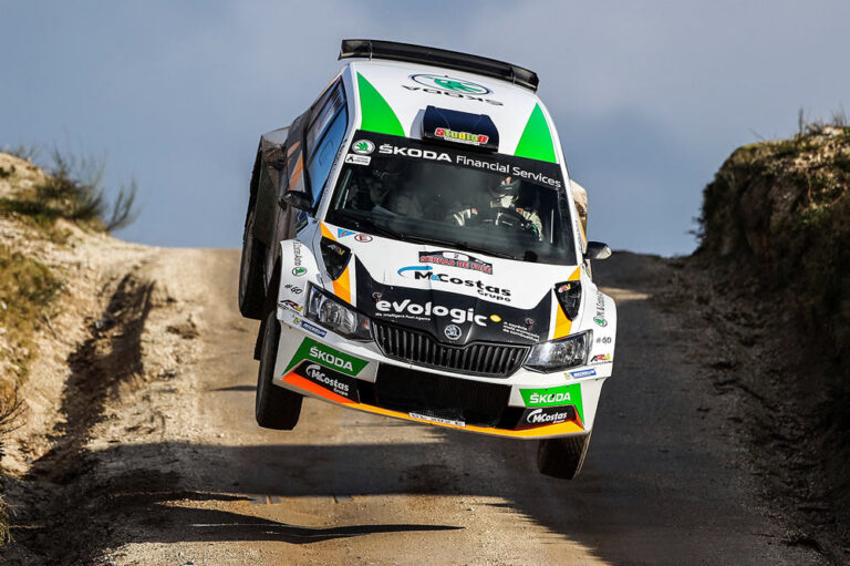 Meireles beim Auftakt vorn