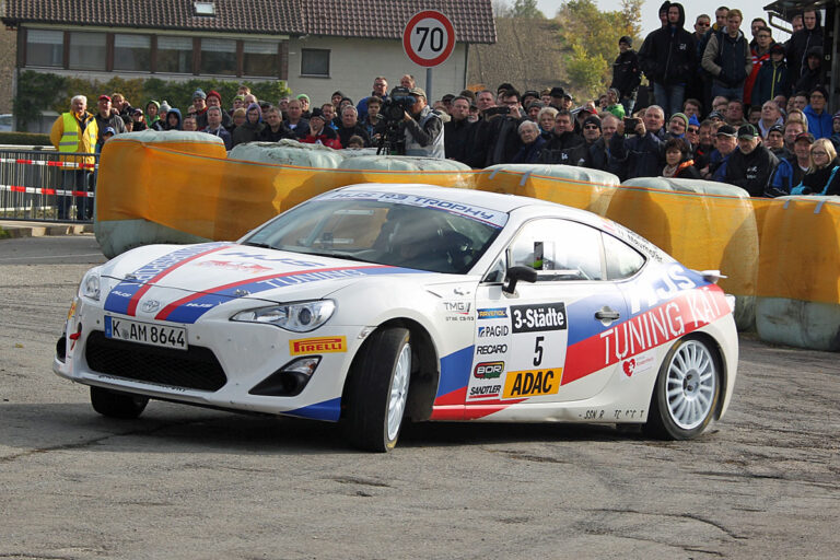 HJS R3 Trophy fährt komplett in der DRM