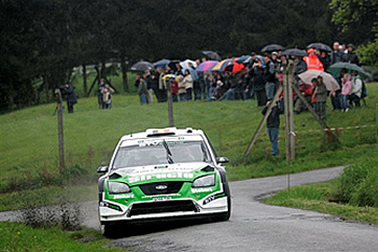 Pieter Tsjoen gewinnt zum Auftakt