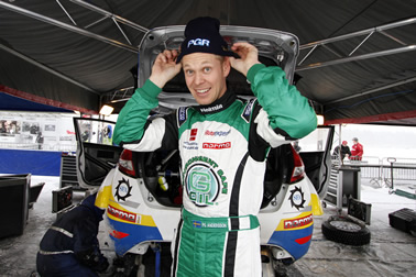 Andersson setzt erste Bestzeit 2011