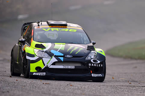 Rossi siegt knapp vor Capello