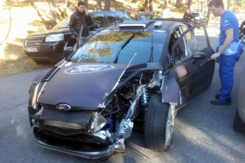 Tänak baut Testunfall