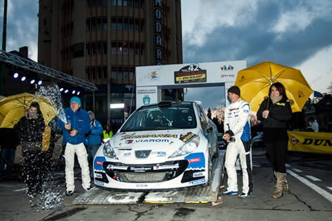 Delecour gewinnt mit Glück
