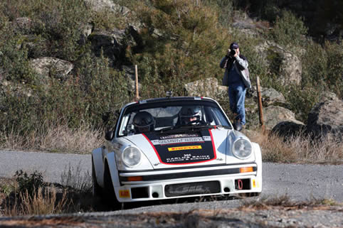 Sainz holt Histo-Heimsieg