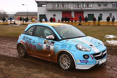 Spannung vor zweiter Cup-Runde