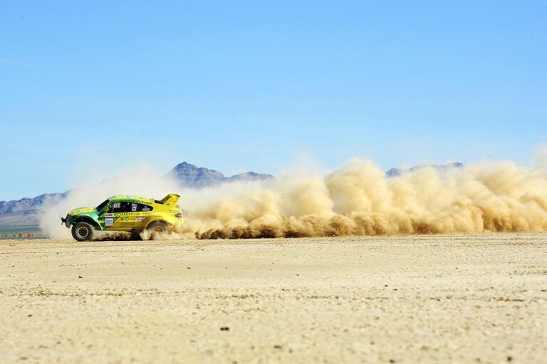 Schwarz: Achter Baja 1000-Anlauf