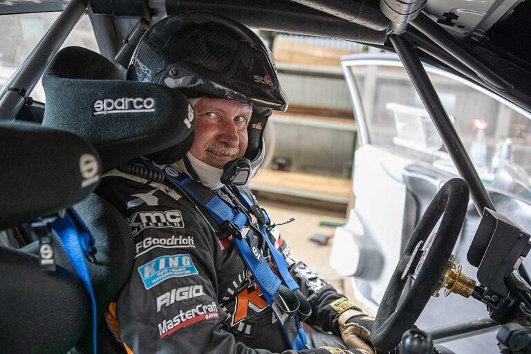 Armin Schwarz: Ohne Lenksäule zur Lausitz-Rallye