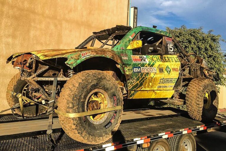 Baja 1000: Heftiger Abflug von Schwarz
