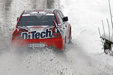 Harrach gegen die S2000
