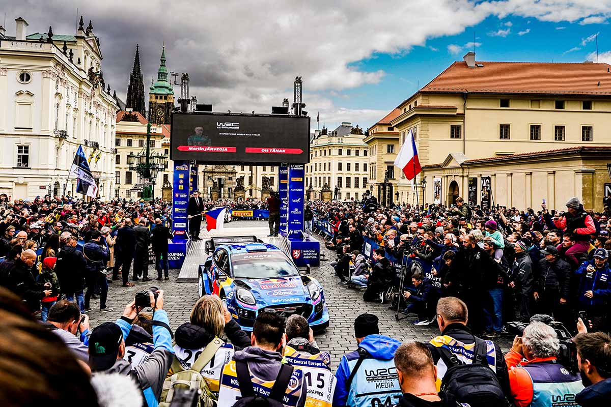 CER Auftakt in Prag: Rallye-Feeling schon vor dem Start