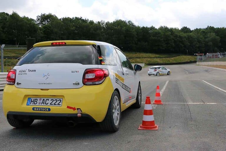 Mit der ADAC Rallye Schule direkt zur Nat. A Lizenz 