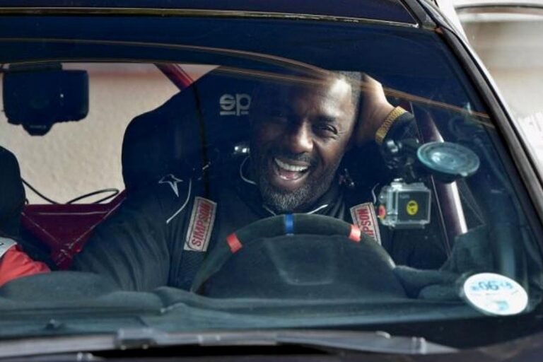 Hollywood-Star Elba startet im Fiesta R1