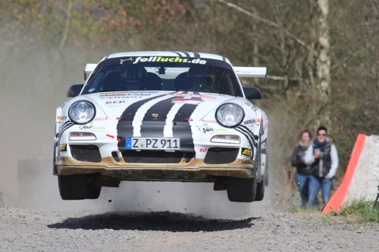 Porsche gegen Fabia R5