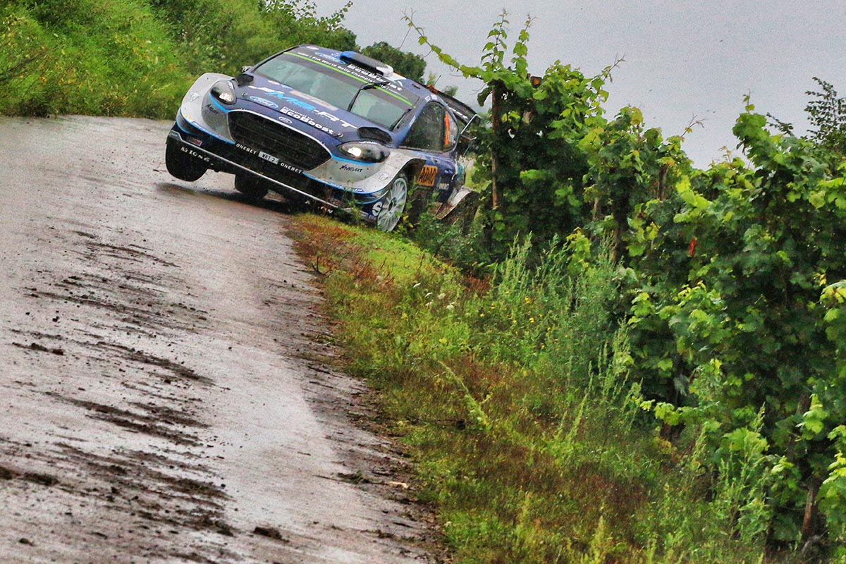 Deutschland nach WP8: Tänak bleibt vorn, Ogier-Dreher