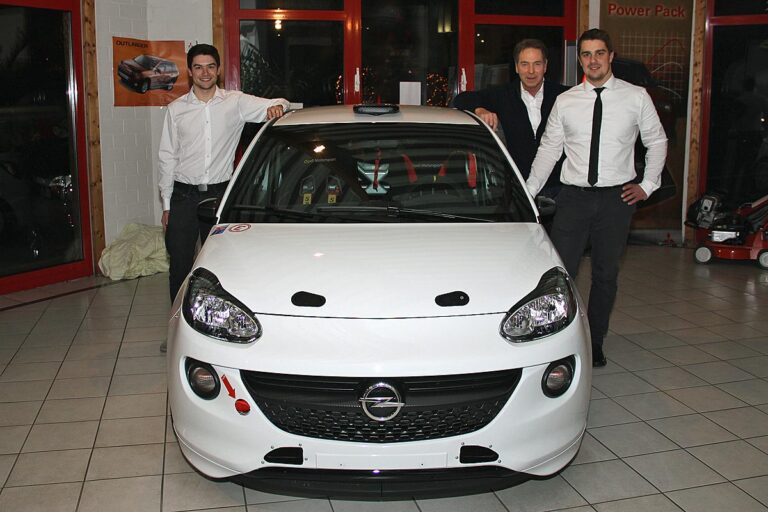 Dominik Dinkel schafft R2-Aufstieg