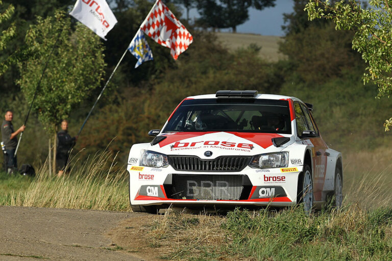 Rallye Niedersachsen: Dinkel wieder vorn – Strafe für Zeltner