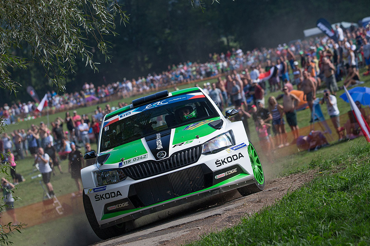 Kopecky wird Favoritenrolle gerecht