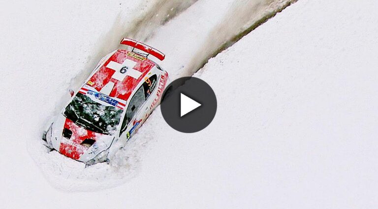 VIDEO: Hirschi im Schnee