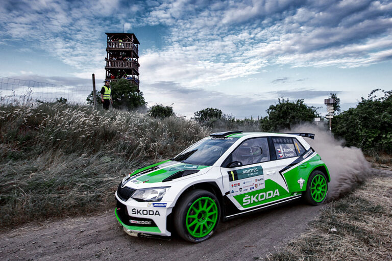 Kopecky siegt erneut