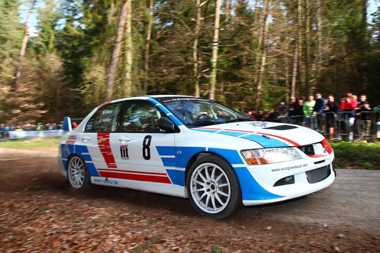 Kübler siegt knapp vor Plum