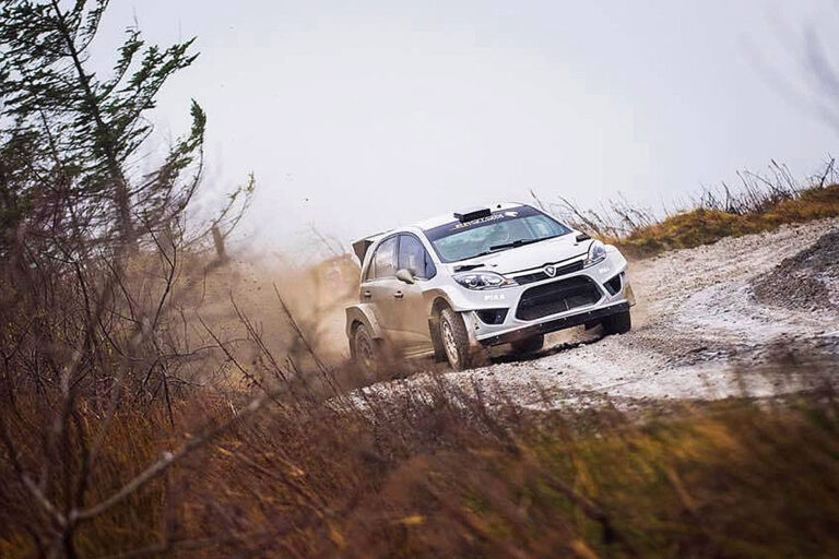 Marcus Grönholm testet Proton Iriz R5