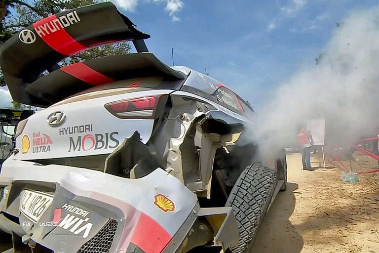 Sardinien nach WP13: Dicker Patzer von Paddon