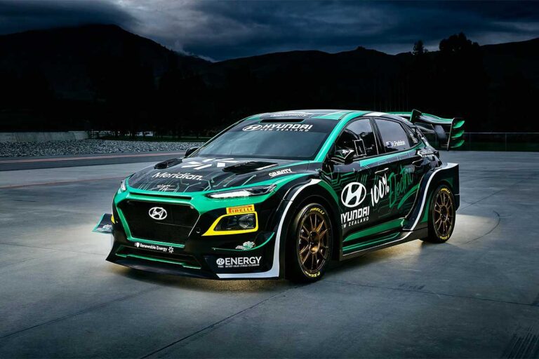 Paddon präsentiert sein Elektro-Rallyeauto mit über 1.000 PS