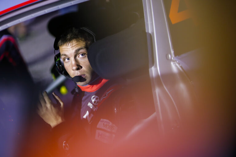 Nach schwachem Start: Paddon übt Selbstkritik