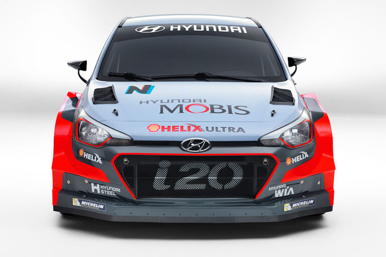Hyundai zeigt neuen i20 WRC und i20 R5