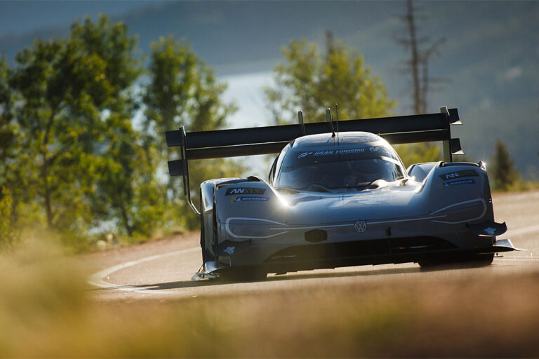 VW will mit Elektro-Flunder die Nordschleife erobern