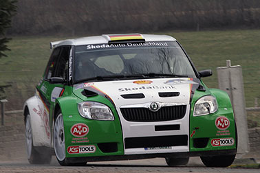 Kahle gewinnt Saisonauftakt