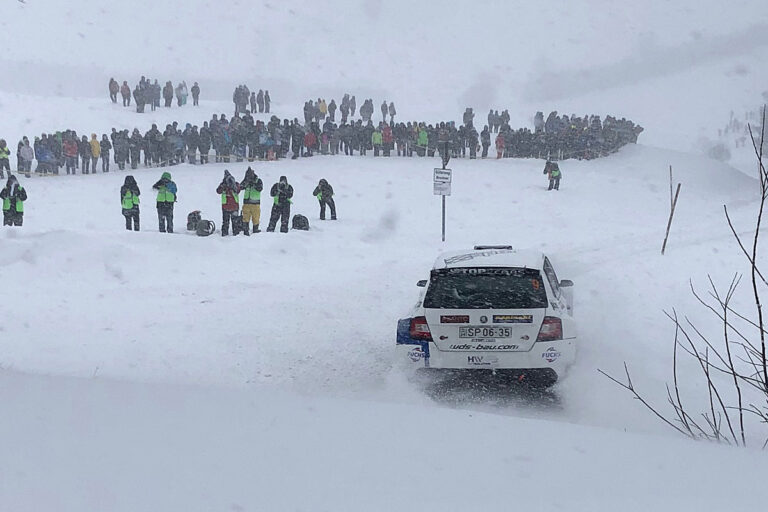Jänner-Rallye nach WP12: Für die Geschichtsbücher