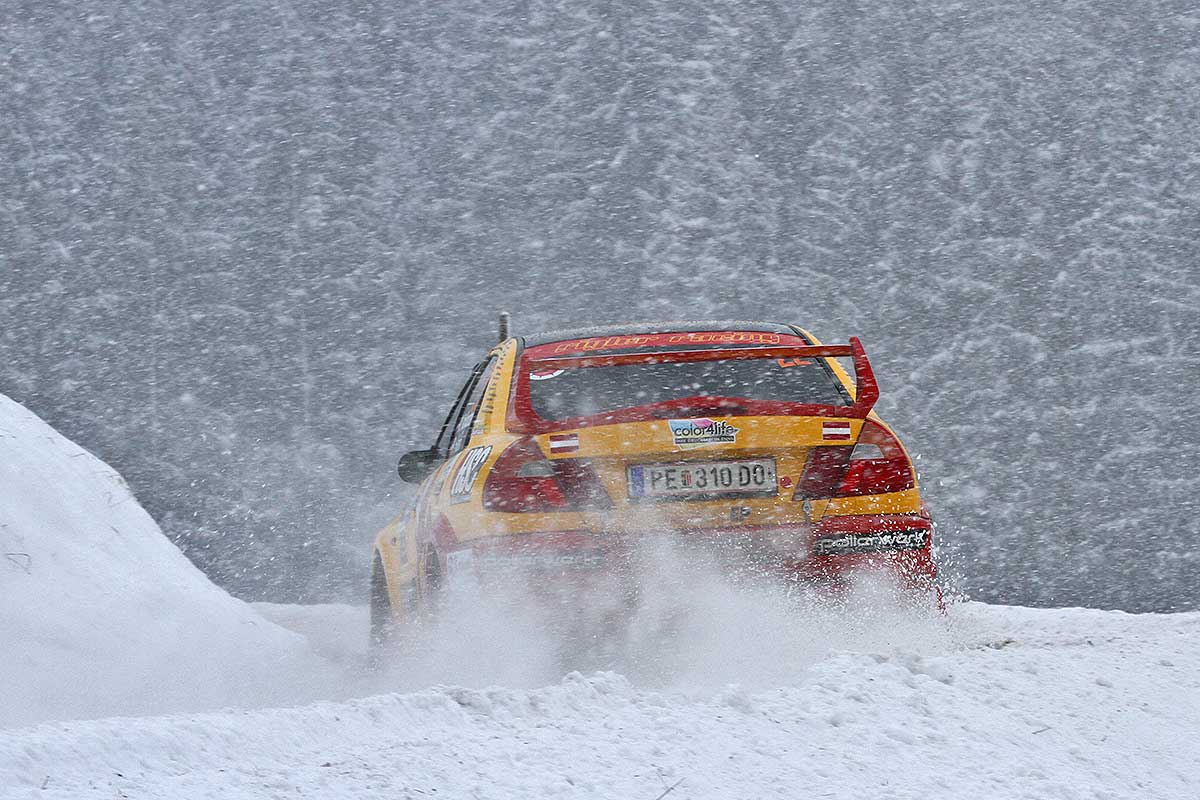 Jänner-Rallye bleibt weiter Zitterpartie